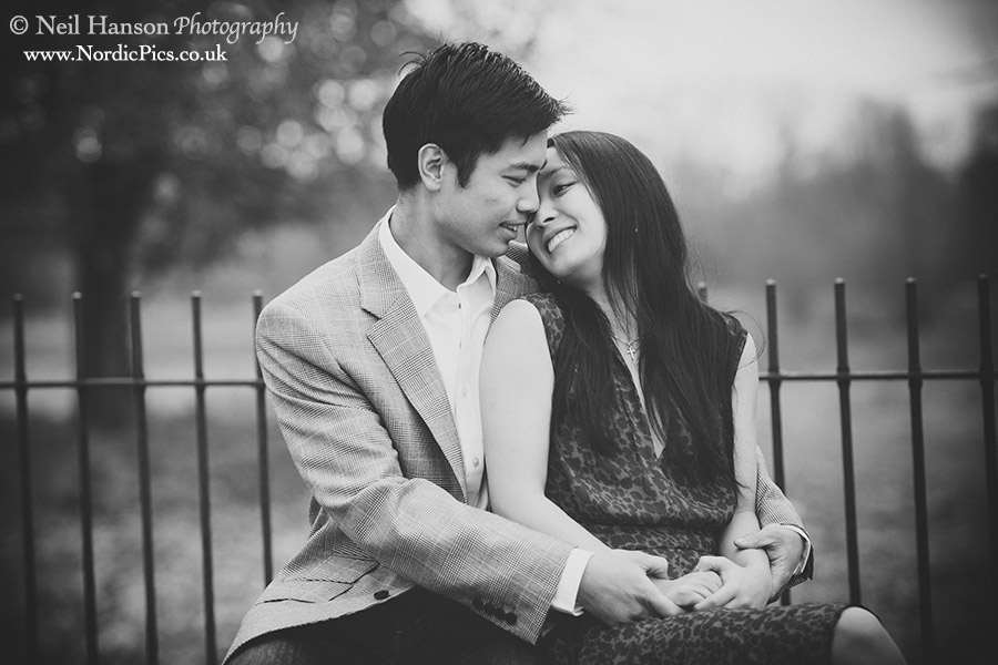 Natural Oxford Engagement portraits by neil hanson photography