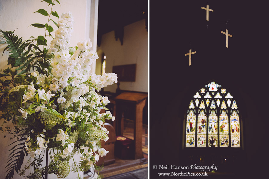 Wedding flowers at St Marys Church Woodstock