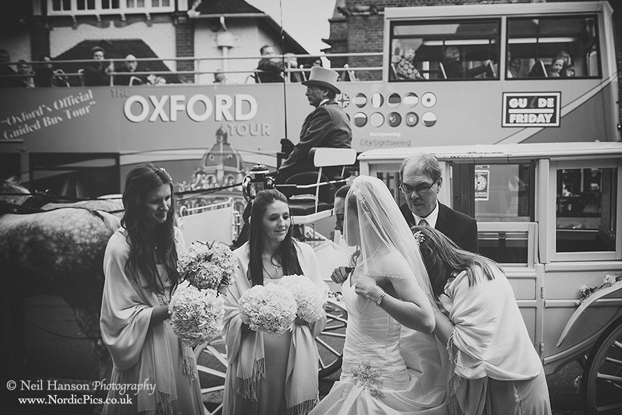 Bride arrives at The Oxford Oratory