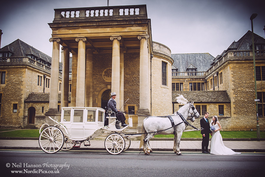 Bride and Groom arrive at Rhodes House Oxford on their Wedding Day