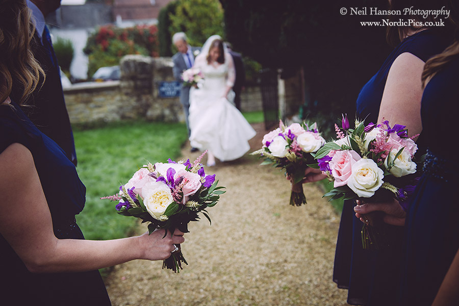 Bride arrives at her Wedding at Horspath Church Oxford