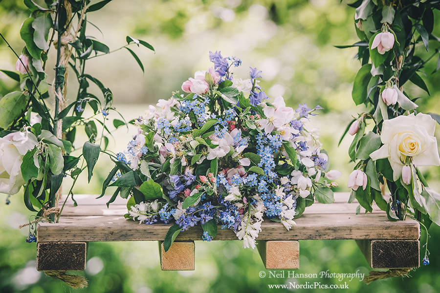 Country-Garden-Bridal-Bouquet-by-Distinctive-Petals-01