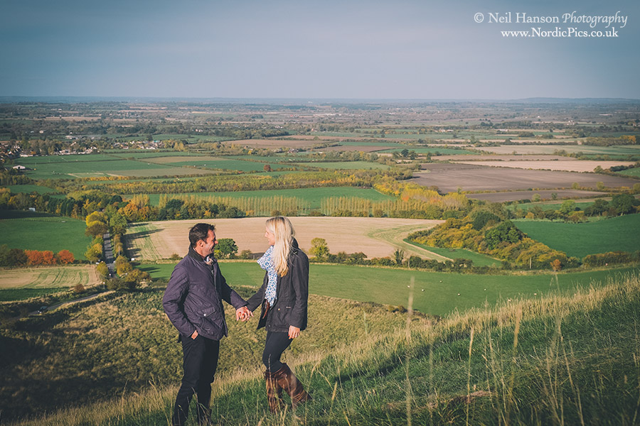 Autumn engagement portraits in Oxfordshire