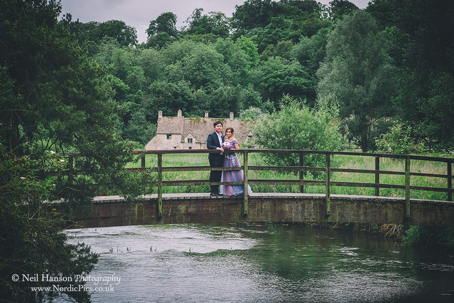 Cotswold Chinese engagement portraits in Bibury 