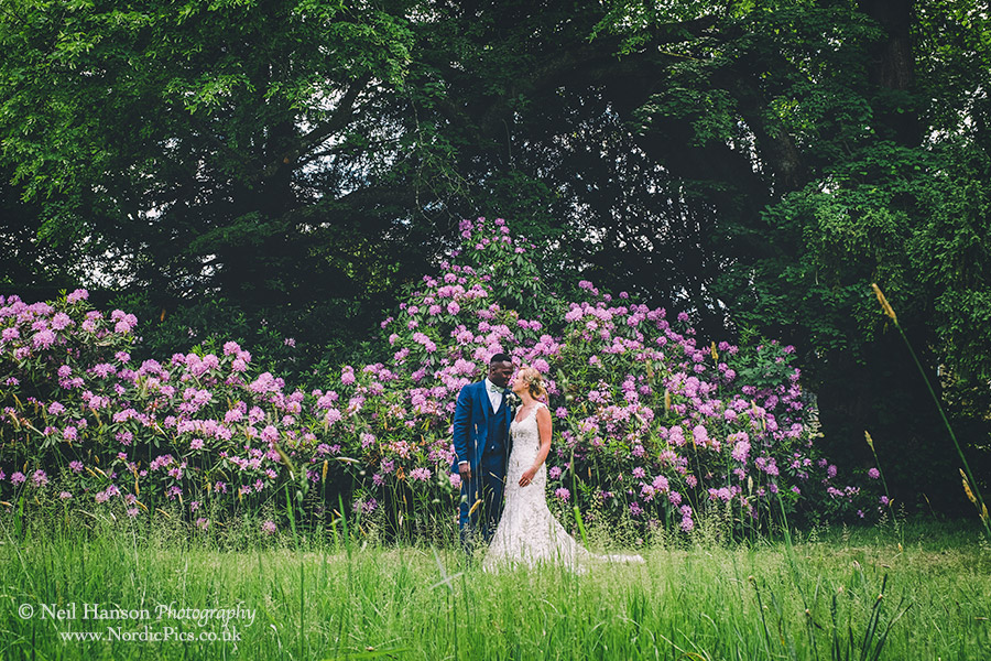 Natural relaxed documentary wedding photography at Hampden House by neil hanson