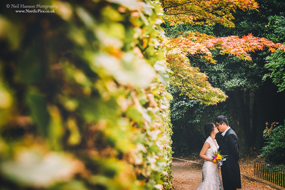 beautiful colours in Oxford on an Asian pre-wedding photo-shoot