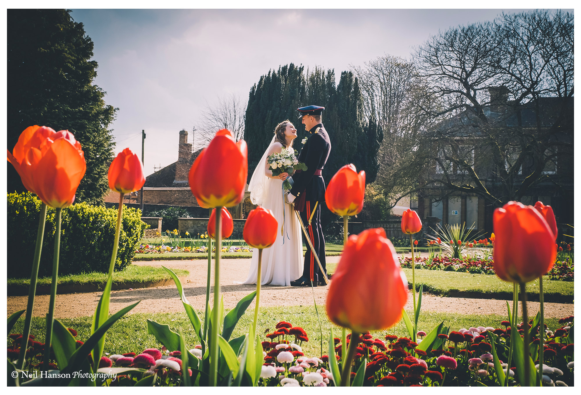 Bride and groom in the tulips