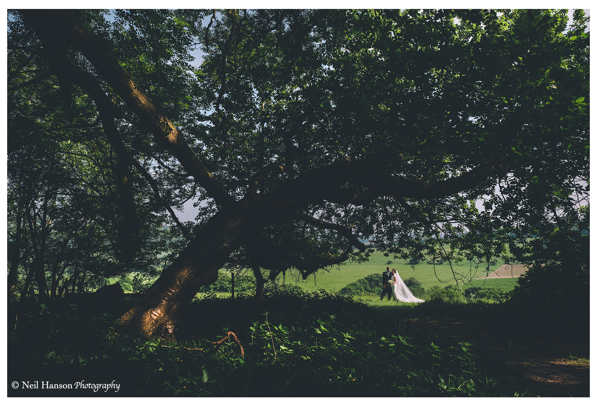 Wedding photography at The Old Luxters Barn in the Chilterns